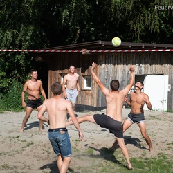 2020-08-Grillen-Graun